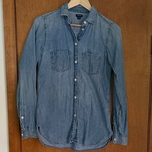 J. Crew Women's Blue Button Down Shirt